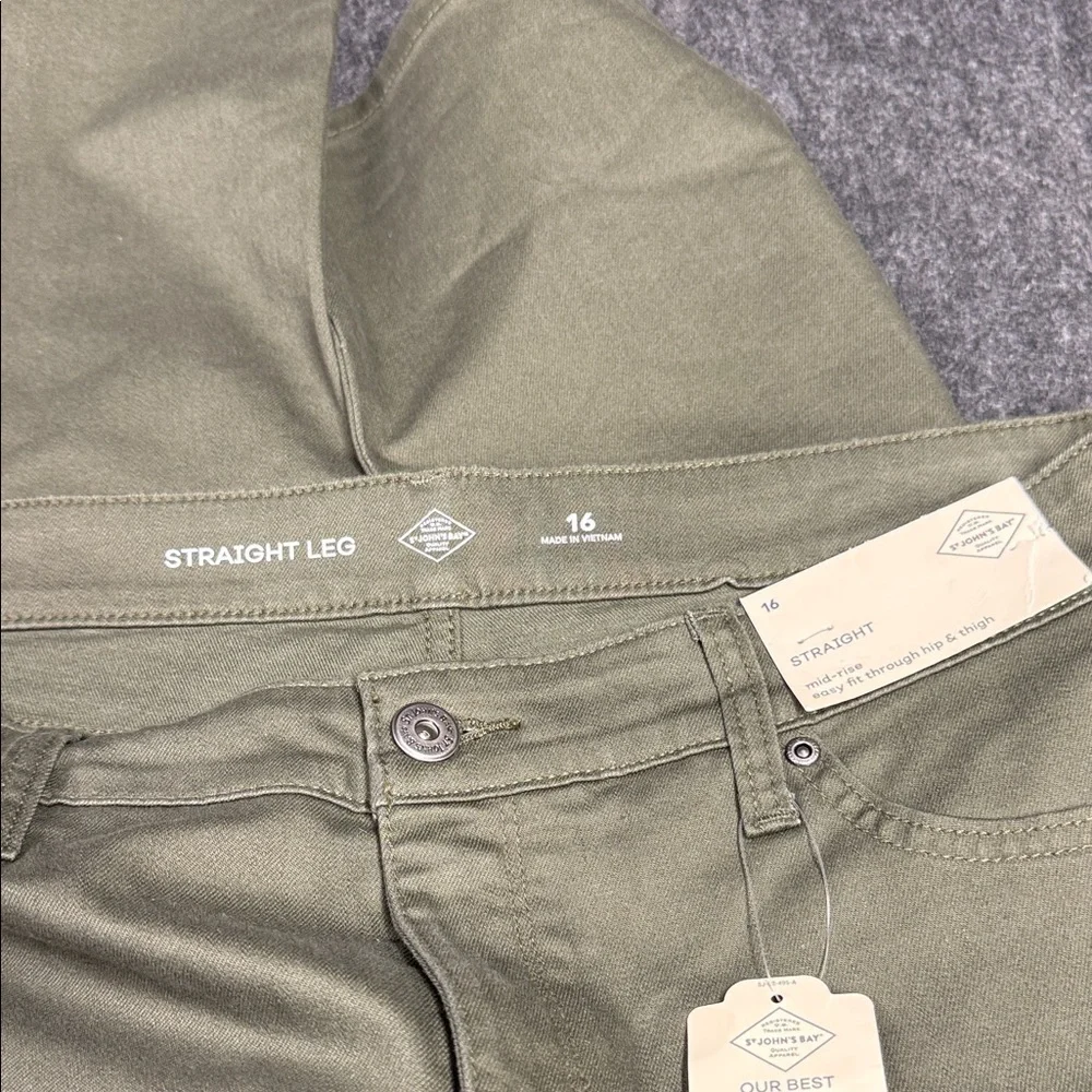 St. John Collection Olive Flare Jeans